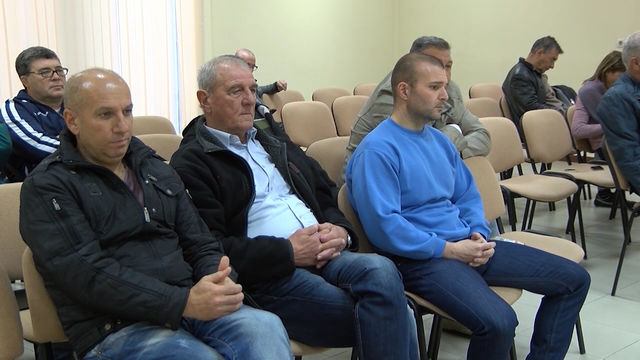 Треньори и културни дейци призоваха Добри Беливанов да не обжалва финансирането им