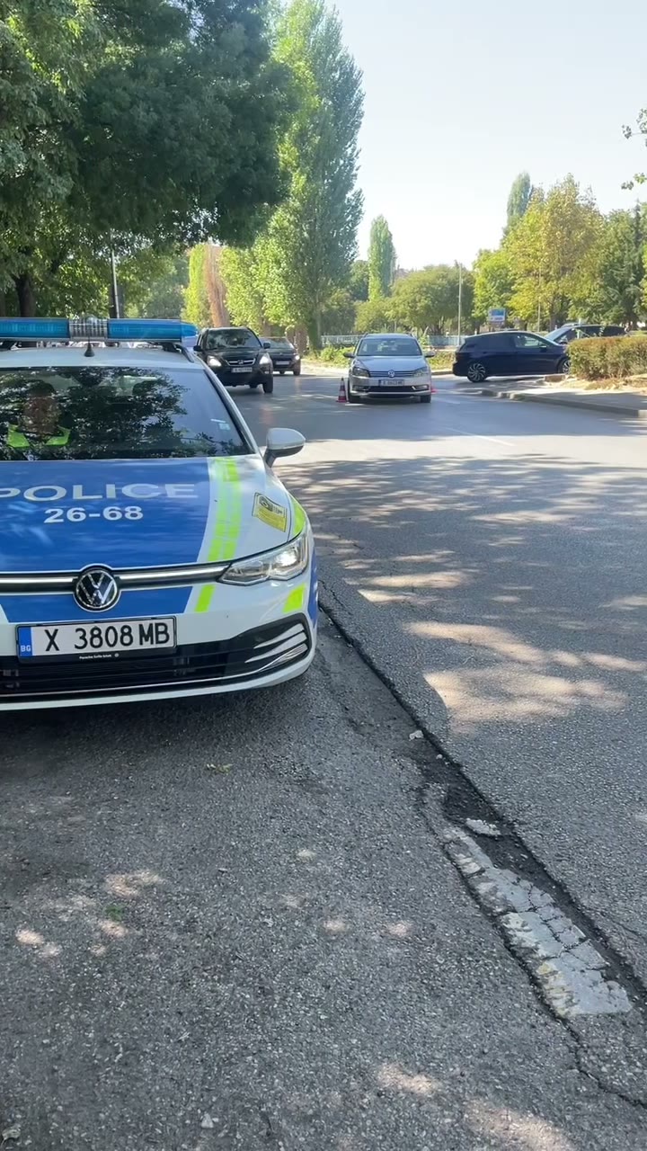 Водач блъсна 35-годишен на пешеходна пътека до УНСС в Хасково